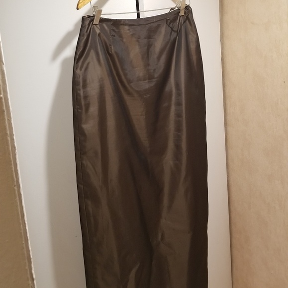 Dress - Picture 2 of 7